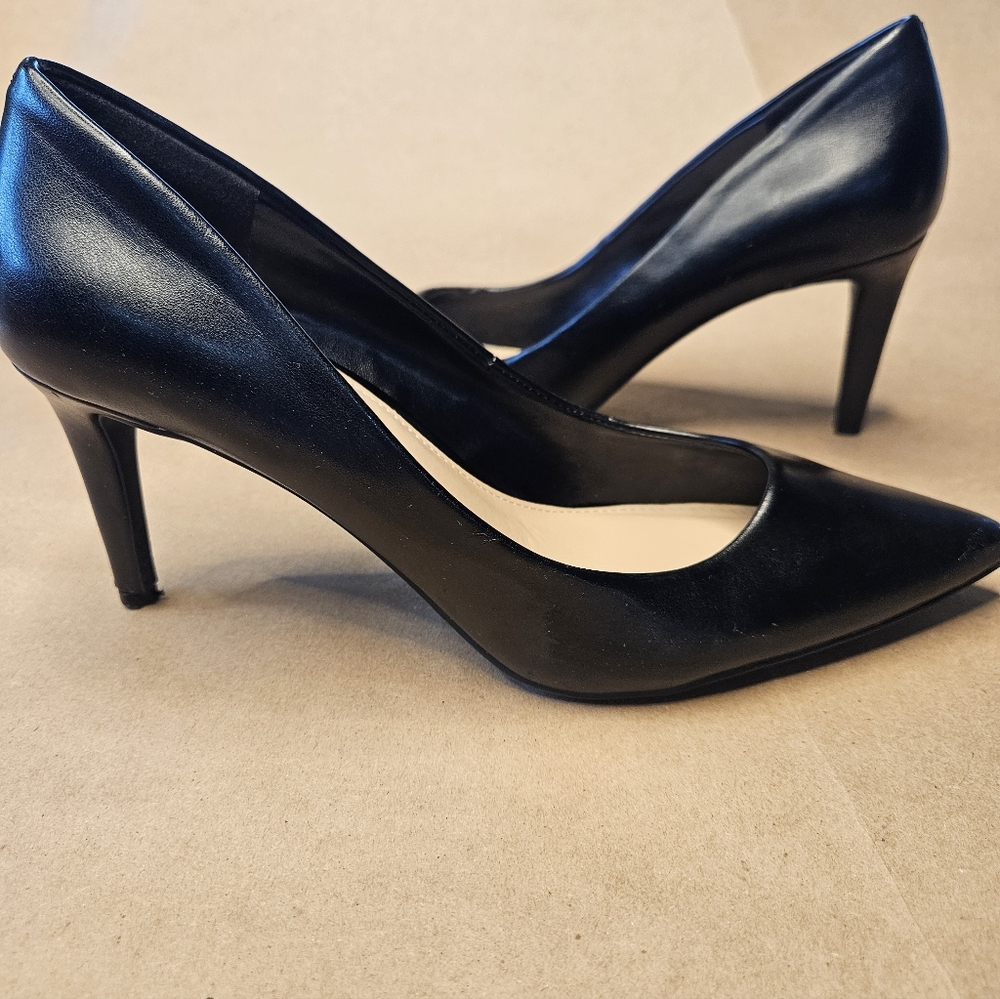 Kelly & Katie brand pointed-toe pumps